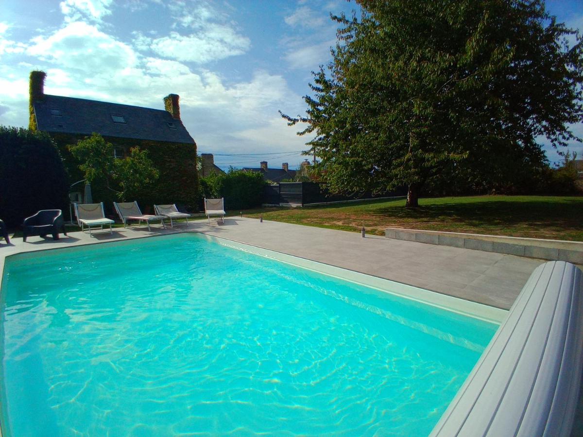 Domaine Des Tisseys Vue Sur Le Mont St Michel Dragey Exterior foto
