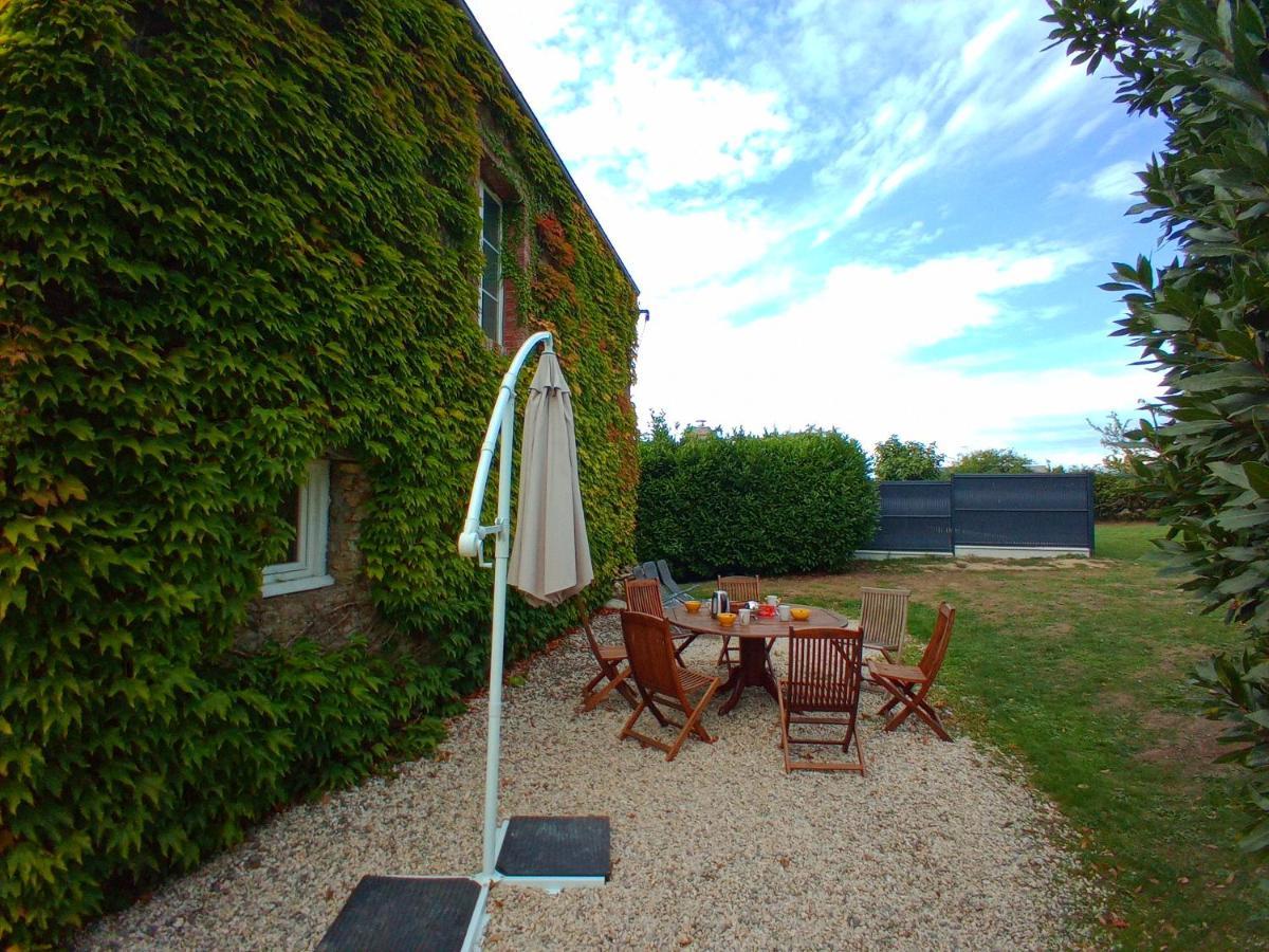 Domaine Des Tisseys Vue Sur Le Mont St Michel Dragey Exterior foto